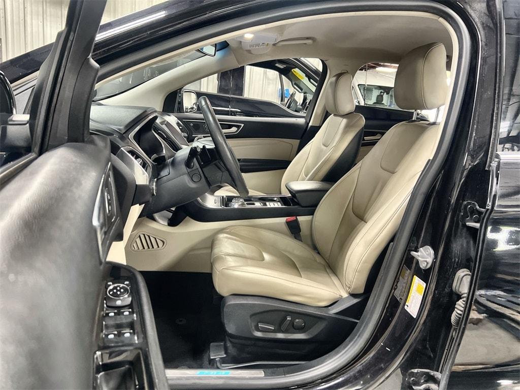 used 2020 Ford Edge car, priced at $19,984