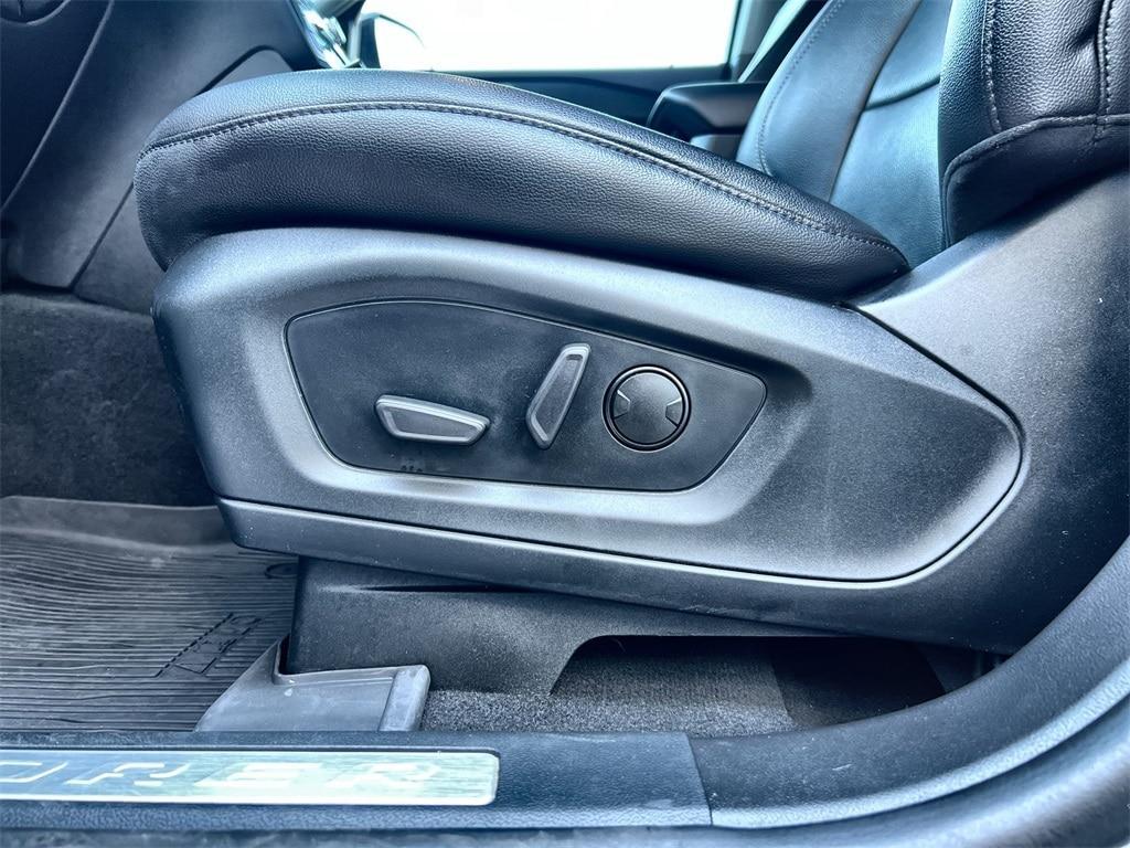 used 2023 Ford Explorer car, priced at $37,922