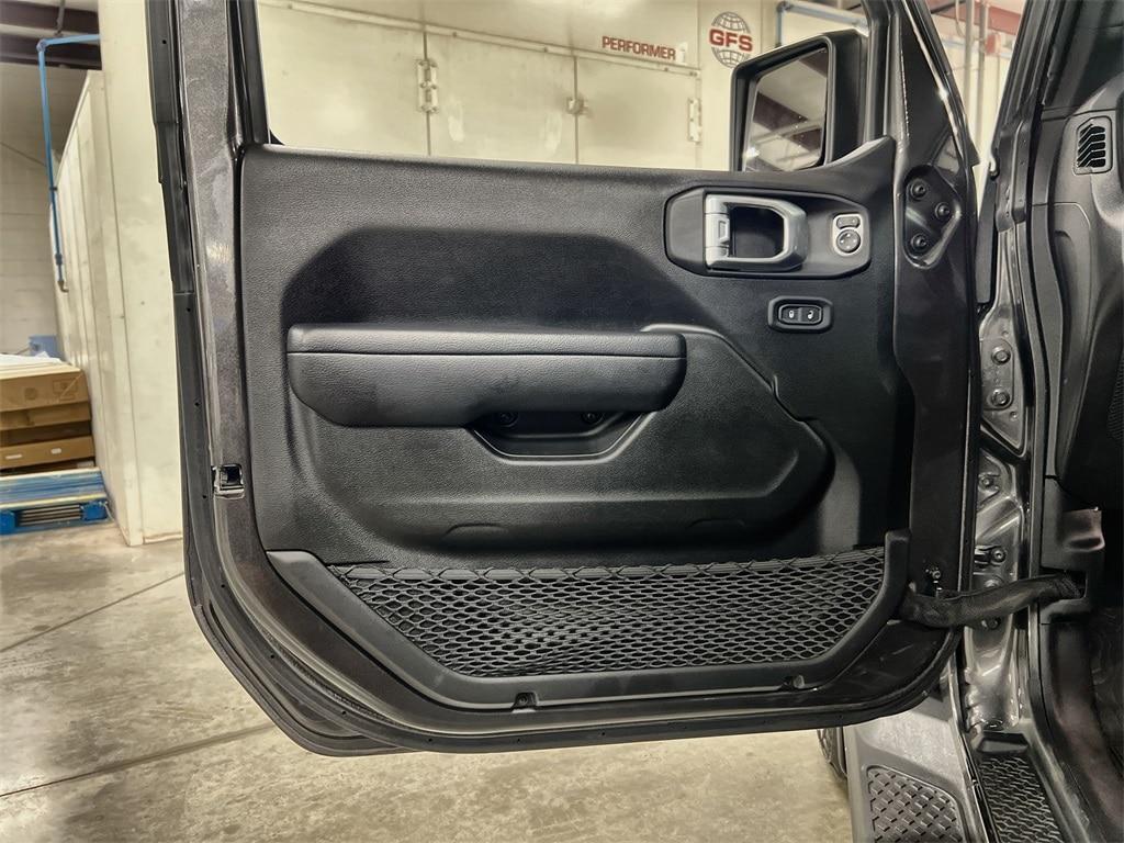 used 2023 Jeep Gladiator car, priced at $32,283