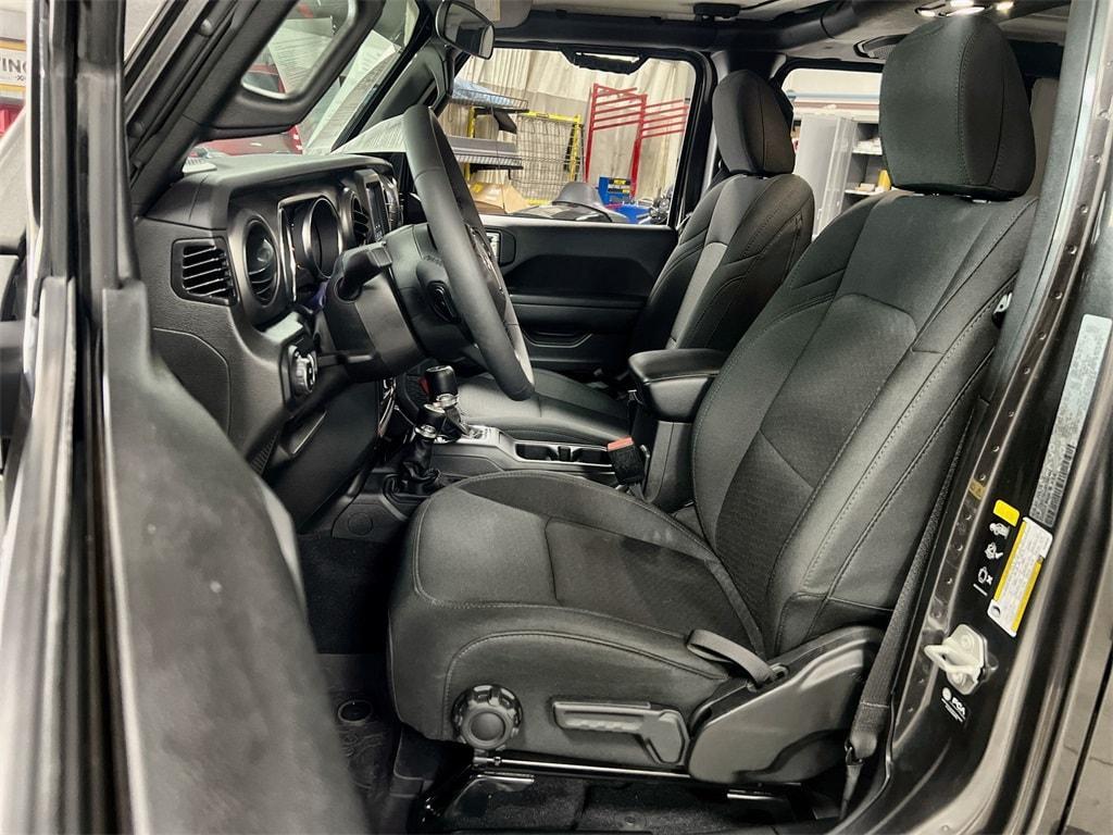 used 2023 Jeep Gladiator car, priced at $32,283
