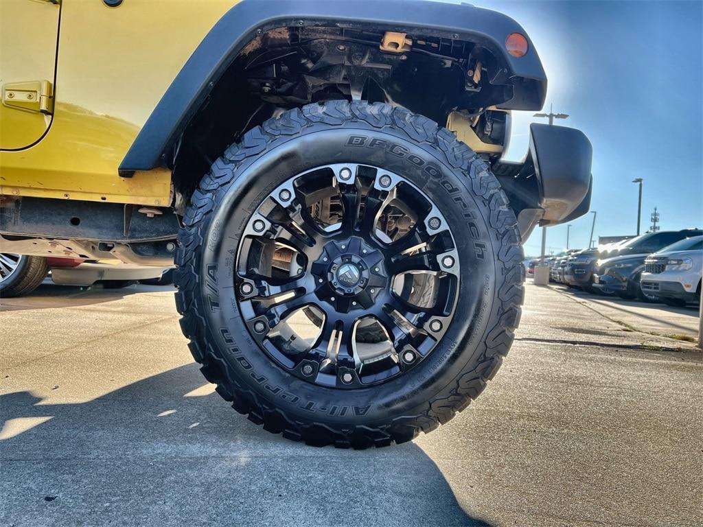 used 2015 Jeep Wrangler Unlimited car, priced at $16,982