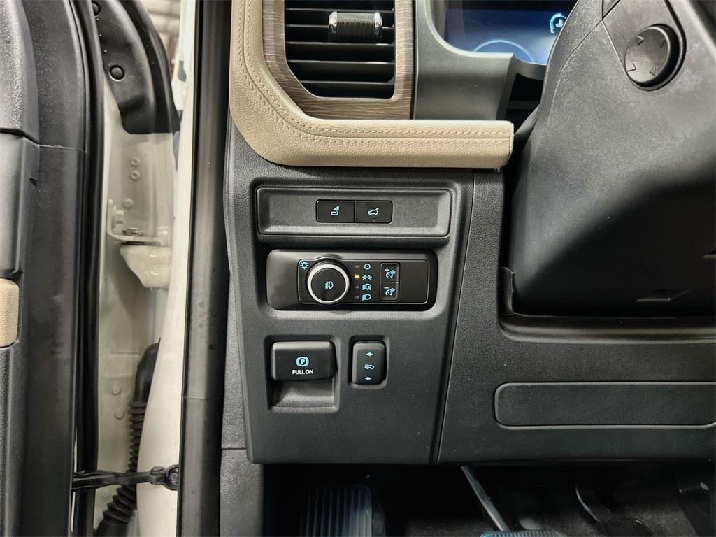 used 2024 Ford Expedition car, priced at $62,421