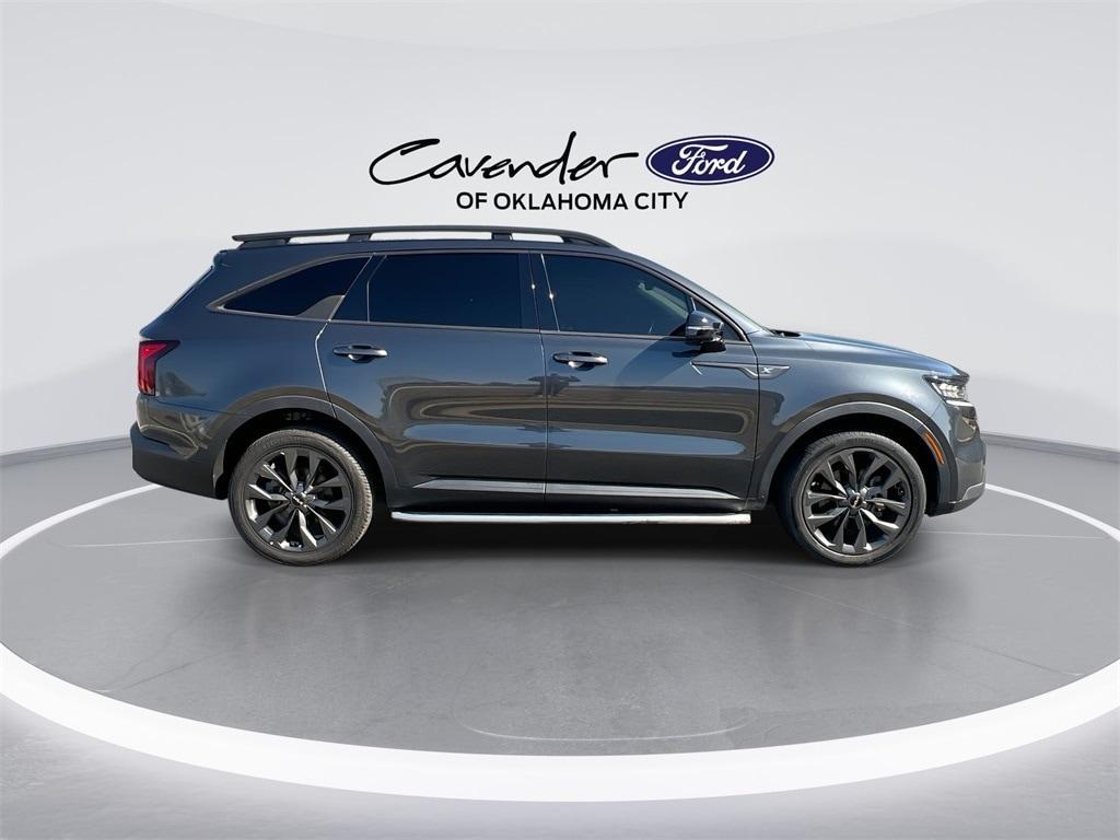 used 2022 Kia Sorento car, priced at $29,684