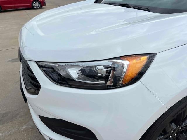 new 2024 Ford Edge car, priced at $30,533