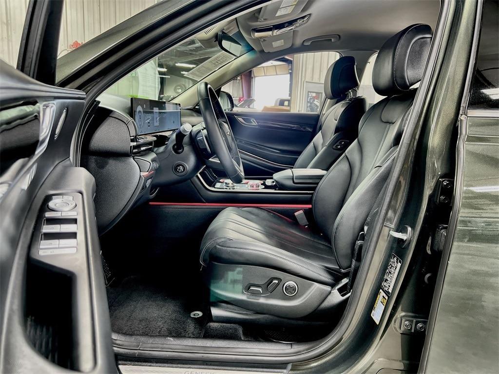 used 2025 Genesis GV80 car, priced at $49,982