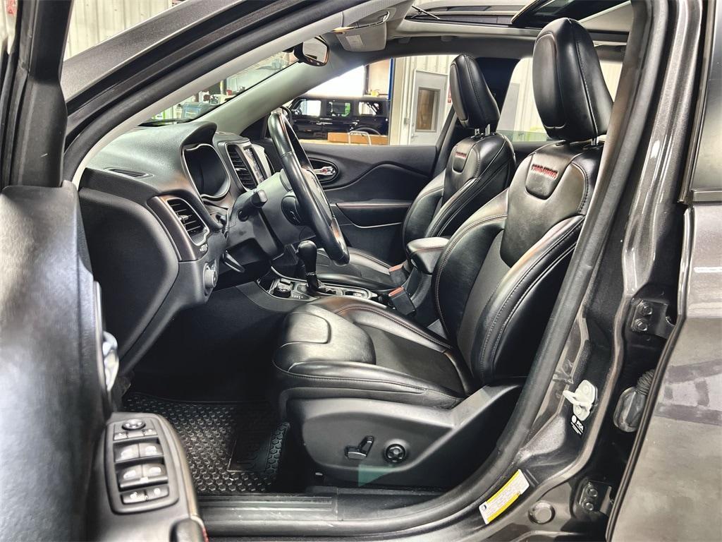 used 2021 Jeep Cherokee car, priced at $23,922