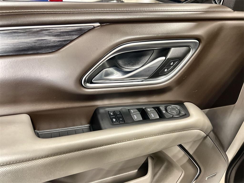 used 2023 GMC Yukon XL car, priced at $45,984