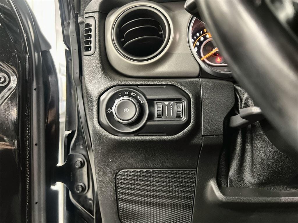 used 2021 Jeep Wrangler Unlimited car, priced at $27,984