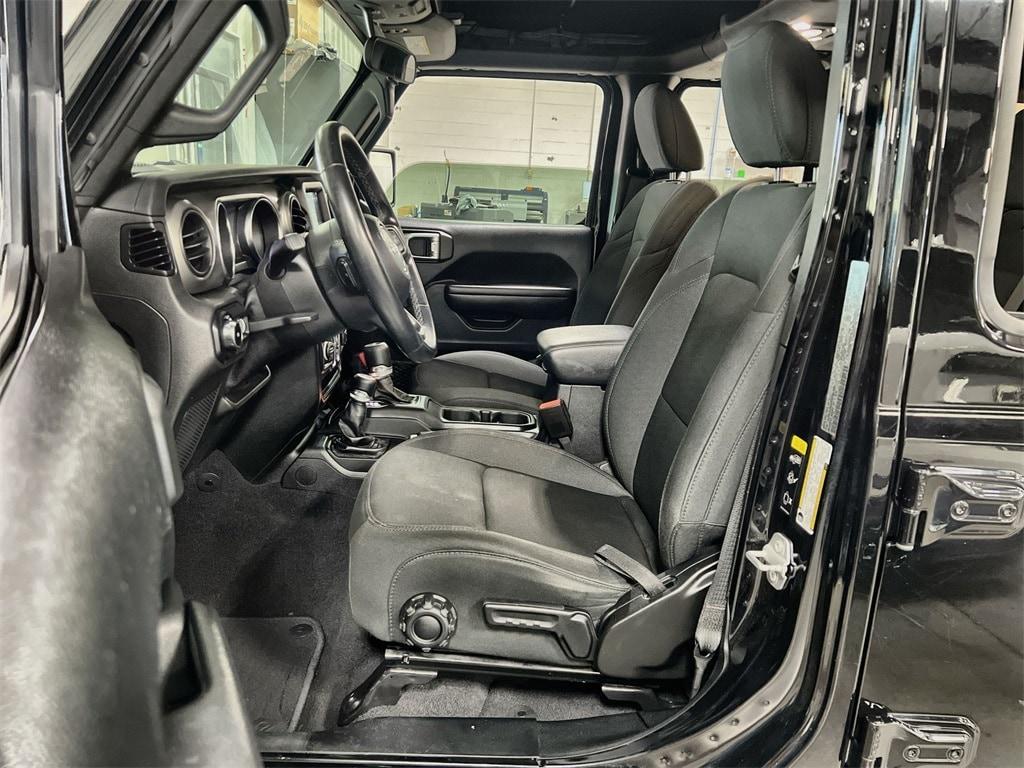 used 2021 Jeep Wrangler Unlimited car, priced at $27,984