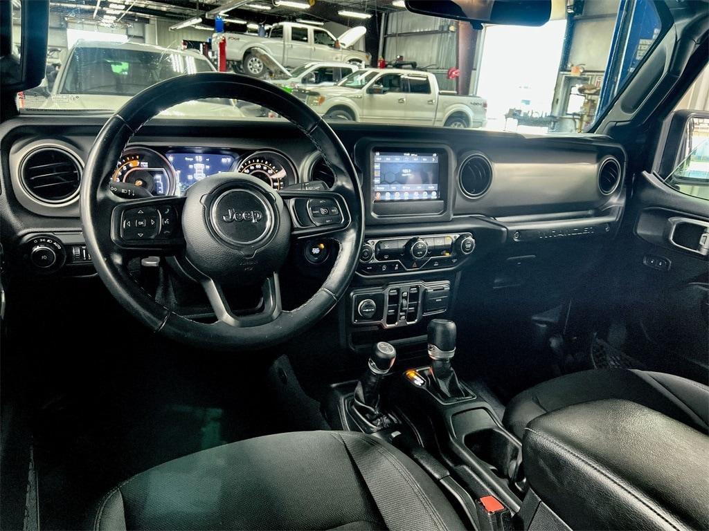 used 2021 Jeep Wrangler Unlimited car, priced at $27,984