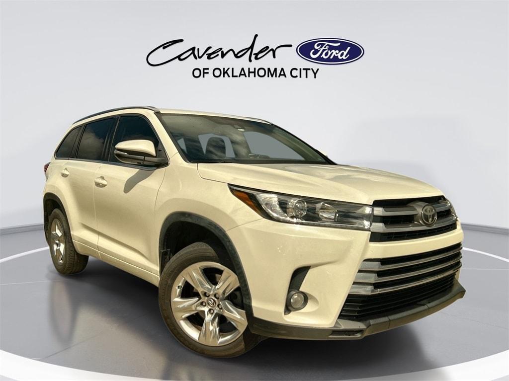 used 2018 Toyota Highlander car, priced at $21,983