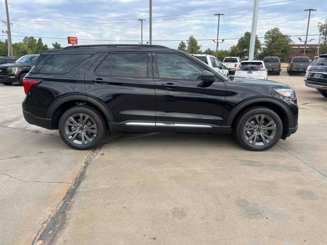 new 2025 Ford Explorer car, priced at $46,248