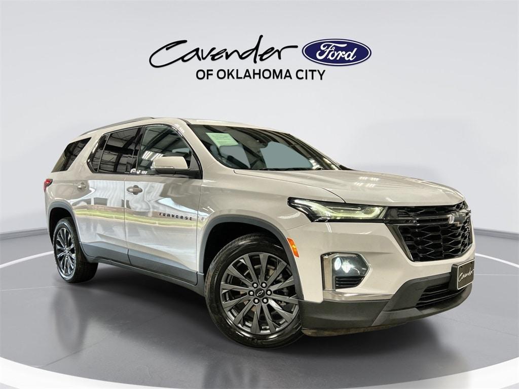 used 2022 Chevrolet Traverse car, priced at $30,683