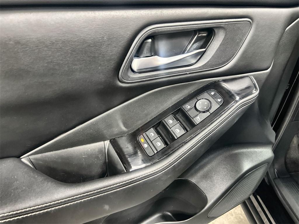 used 2024 Nissan Rogue car, priced at $26,282