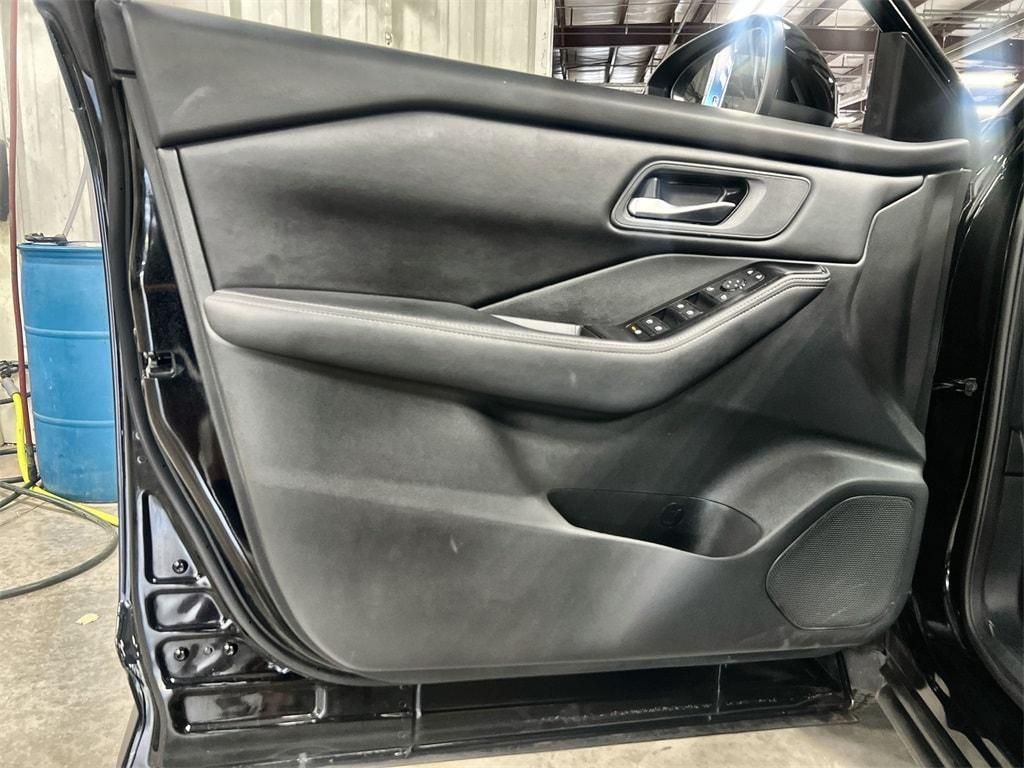 used 2024 Nissan Rogue car, priced at $26,282