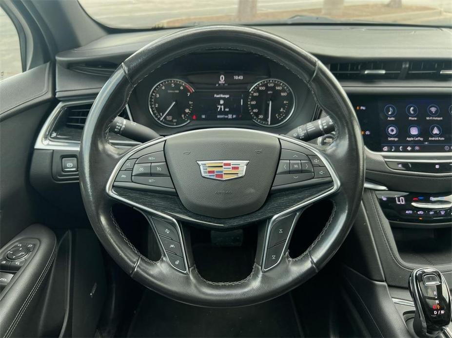 used 2020 Cadillac XT5 car, priced at $21,923