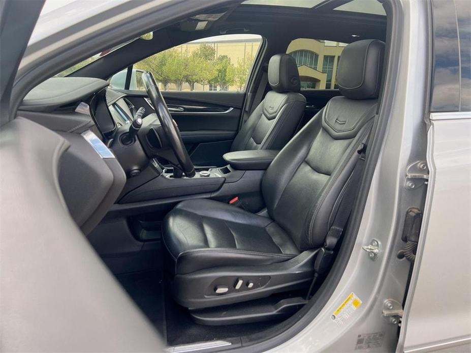 used 2020 Cadillac XT5 car, priced at $21,923