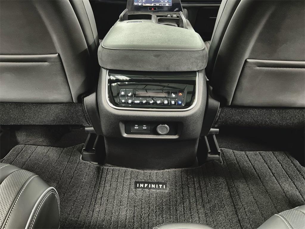 used 2025 INFINITI QX80 car, priced at $77,982