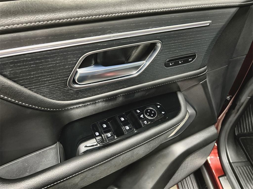 used 2025 INFINITI QX80 car, priced at $77,982