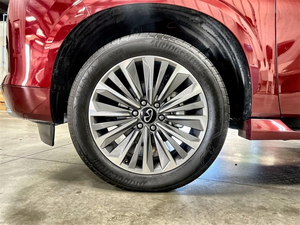 used 2025 INFINITI QX80 car, priced at $77,982