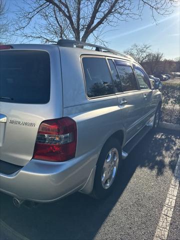 used 2006 Toyota Highlander car, priced at $6,873