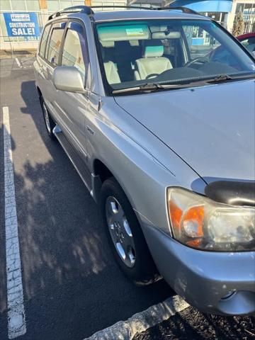 used 2006 Toyota Highlander car, priced at $6,873