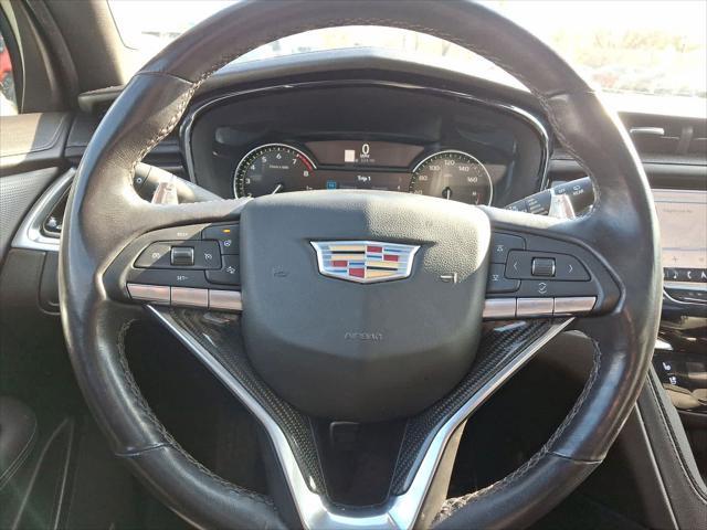 used 2023 Cadillac XT6 car, priced at $35,889