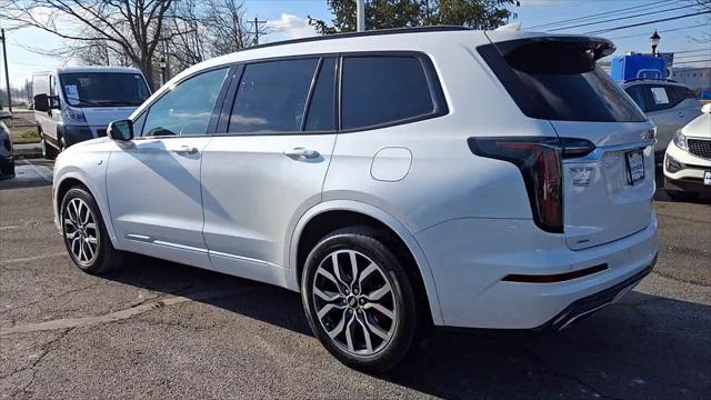 used 2023 Cadillac XT6 car, priced at $35,889