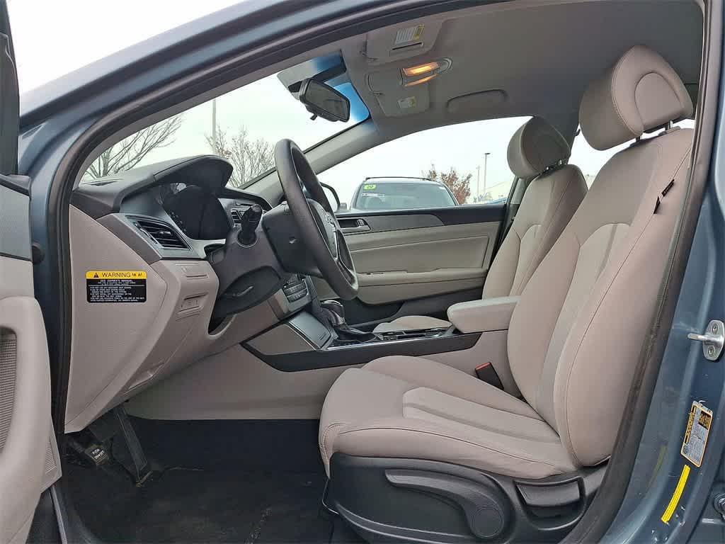 used 2016 Hyundai Sonata Hybrid car, priced at $11,798