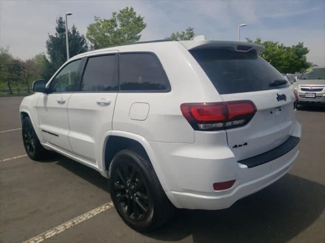 used 2022 Jeep Grand Cherokee car, priced at $28,426