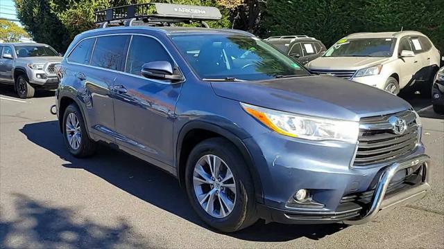 used 2014 Toyota Highlander car, priced at $16,998