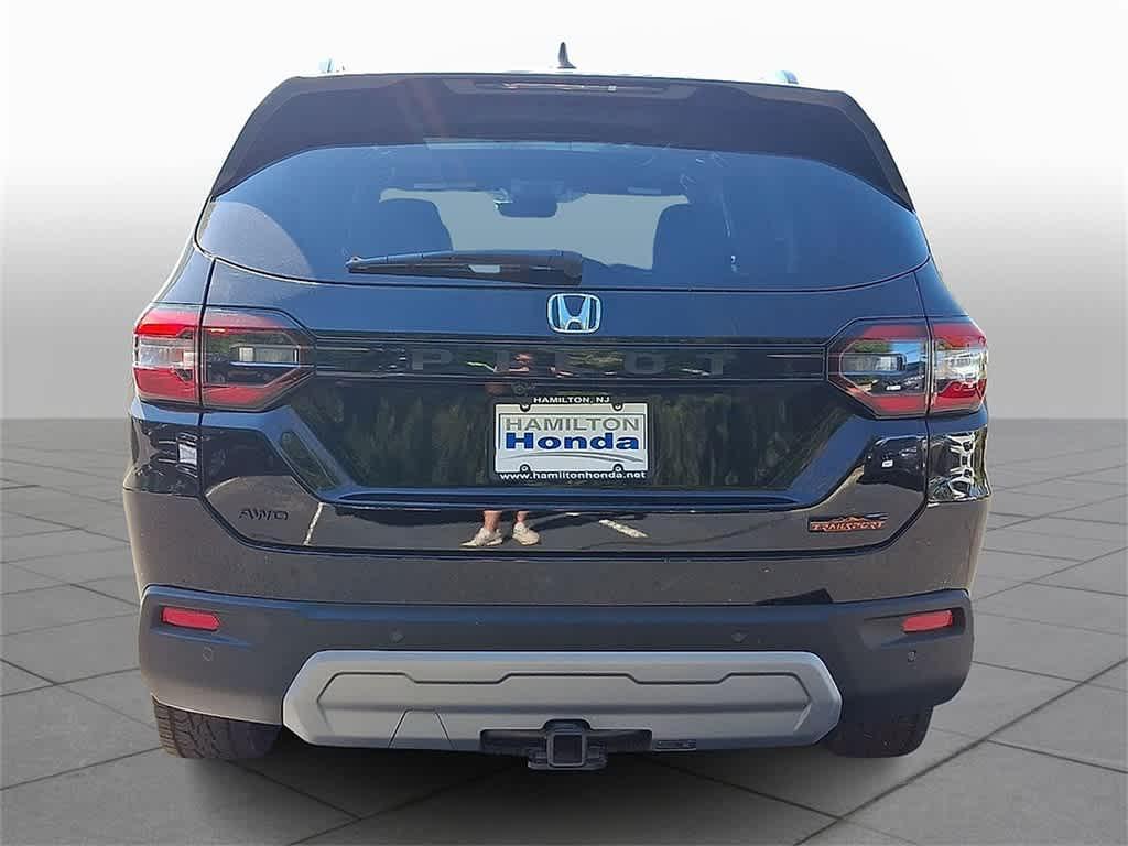 new 2025 Honda Pilot car, priced at $51,375