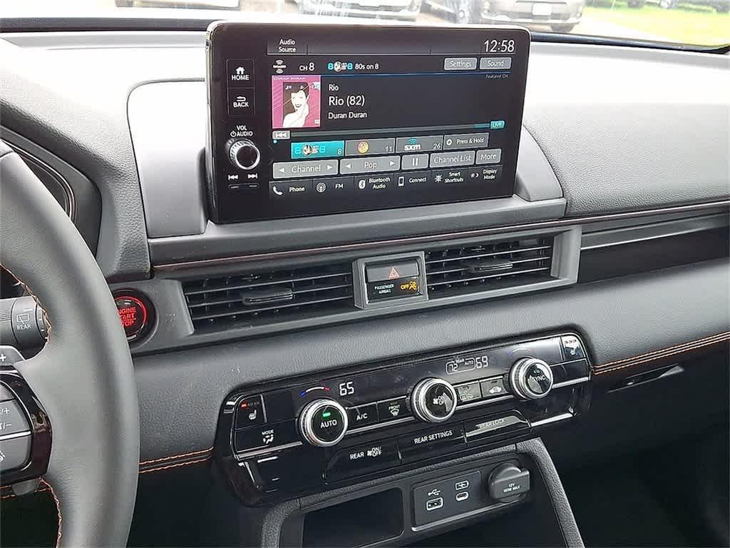 new 2025 Honda Pilot car, priced at $51,375