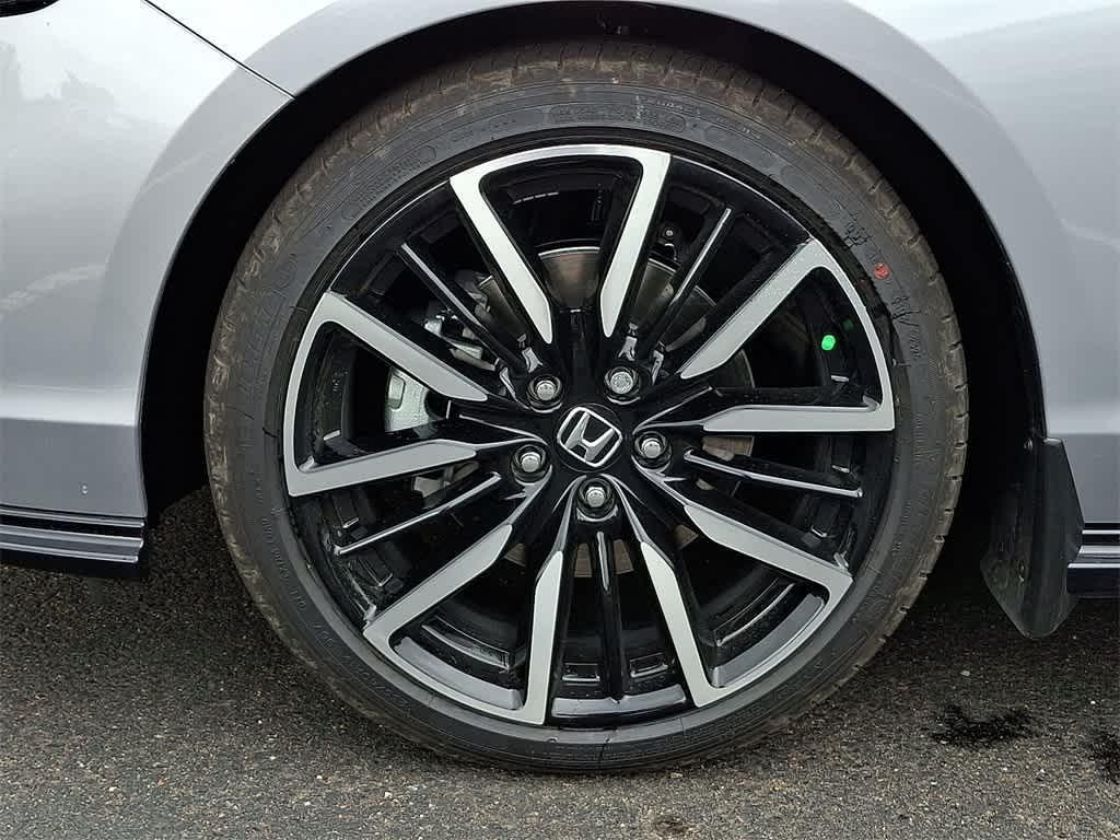 new 2025 Honda Accord Hybrid car, priced at $40,450