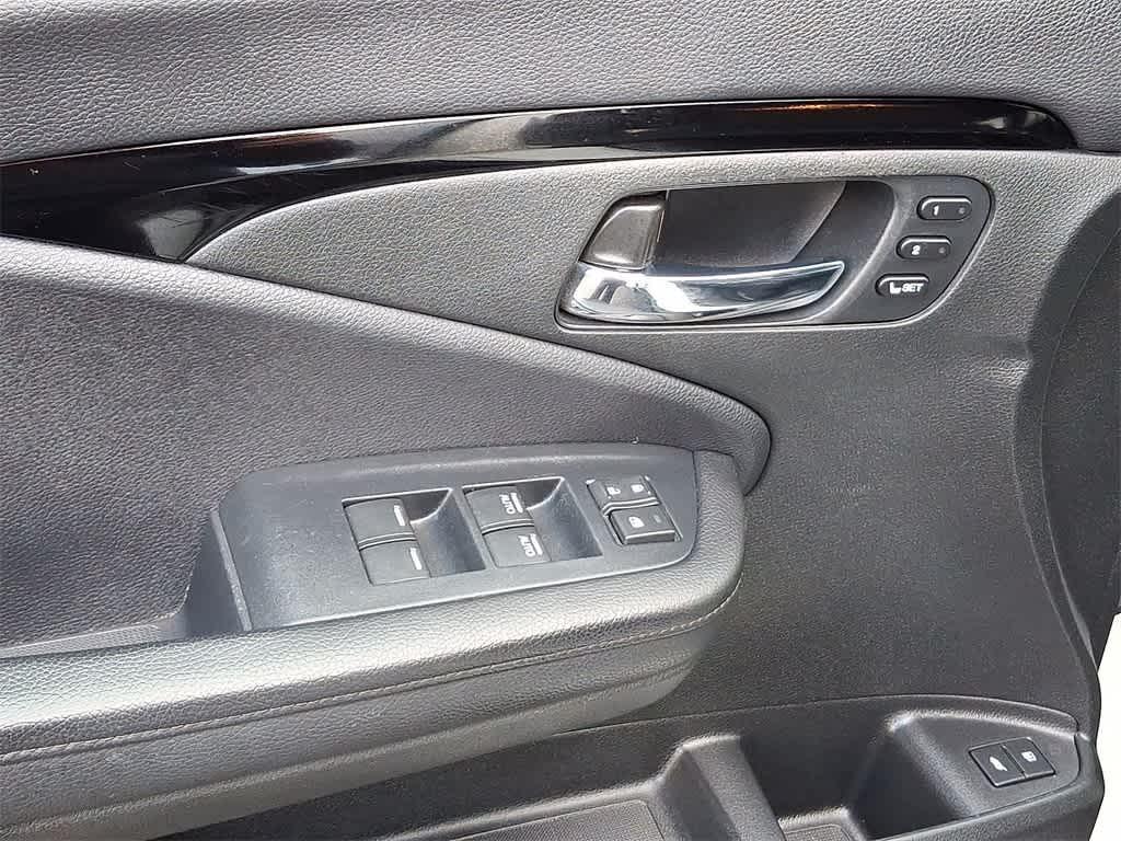 used 2020 Honda Passport car, priced at $26,638