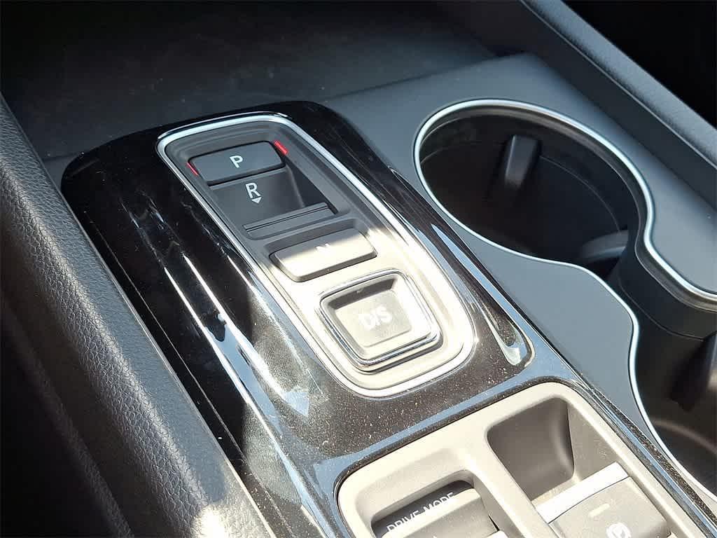 new 2025 Honda Pilot car, priced at $44,250
