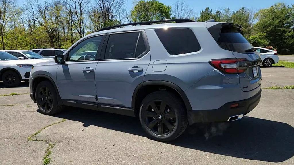 new 2025 Honda Pilot car, priced at $56,130