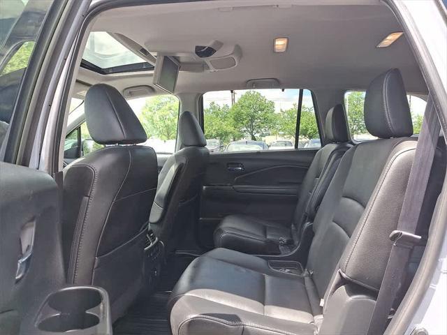 used 2022 Honda Pilot car, priced at $32,249