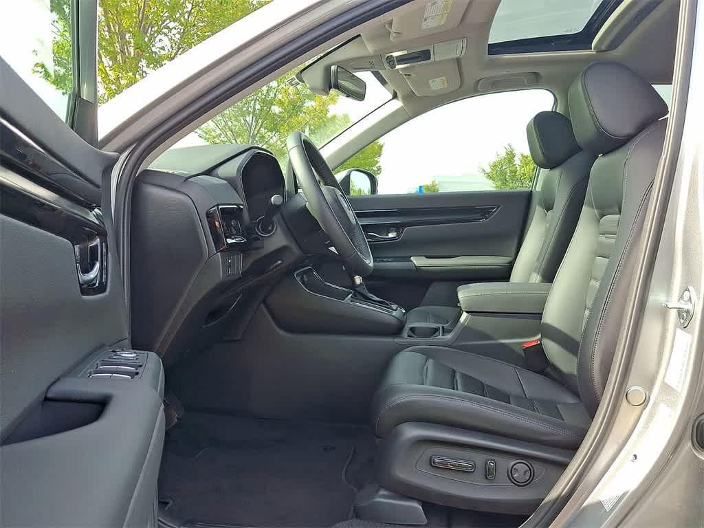 used 2025 Honda CR-V car, priced at $33,498