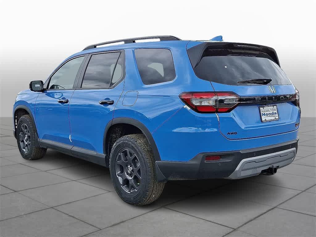new 2025 Honda Pilot car, priced at $49,830