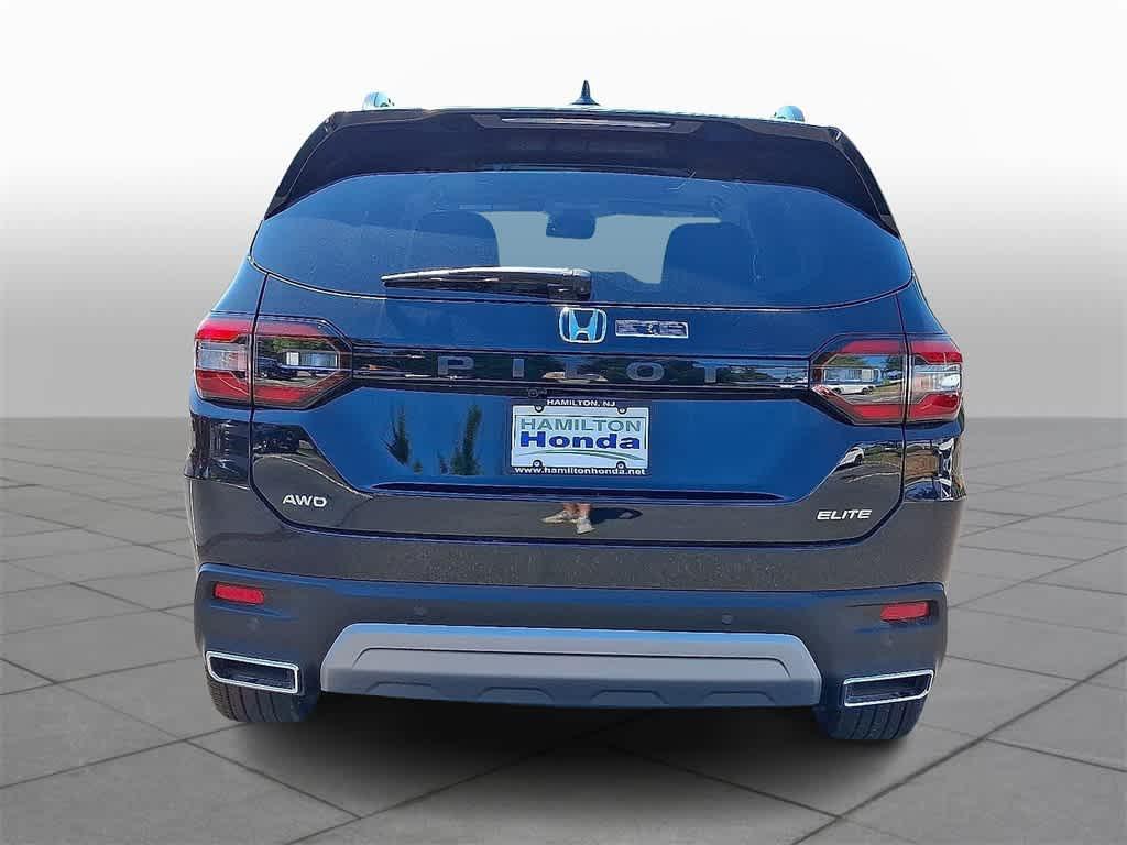 new 2025 Honda Pilot car, priced at $52,575