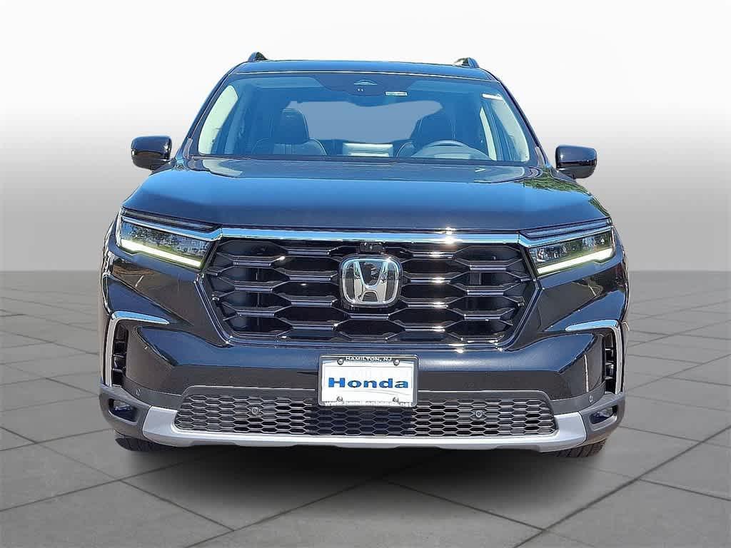 new 2025 Honda Pilot car, priced at $52,575