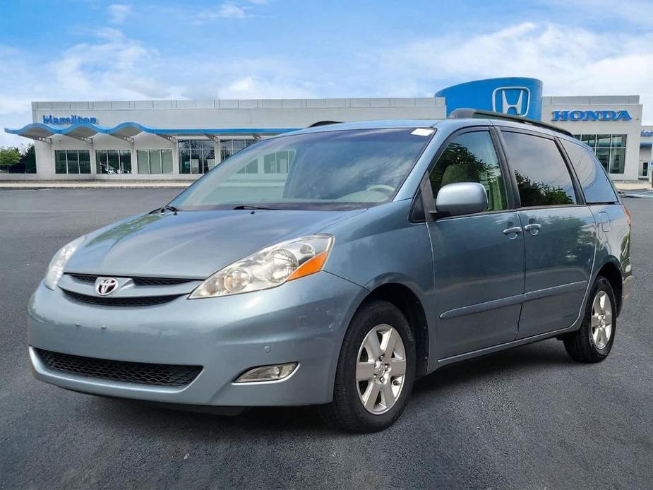 used 2009 Toyota Sienna car, priced at $9,495