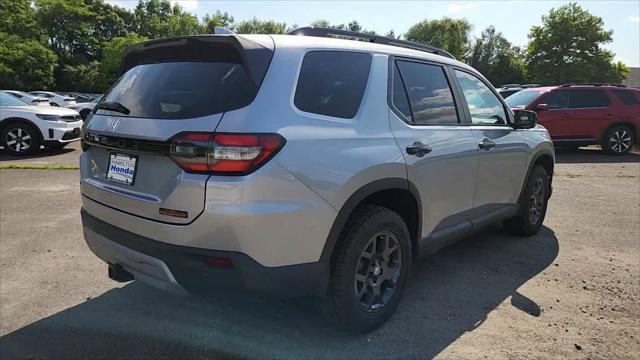 new 2025 Honda Pilot car, priced at $50,975