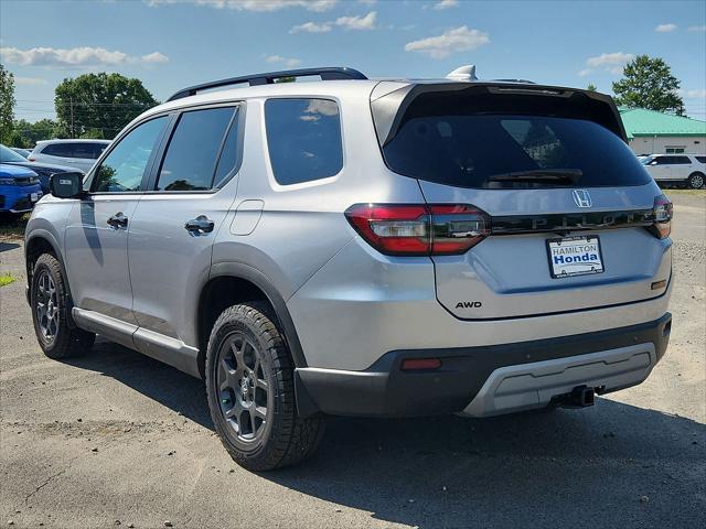 new 2025 Honda Pilot car, priced at $50,975