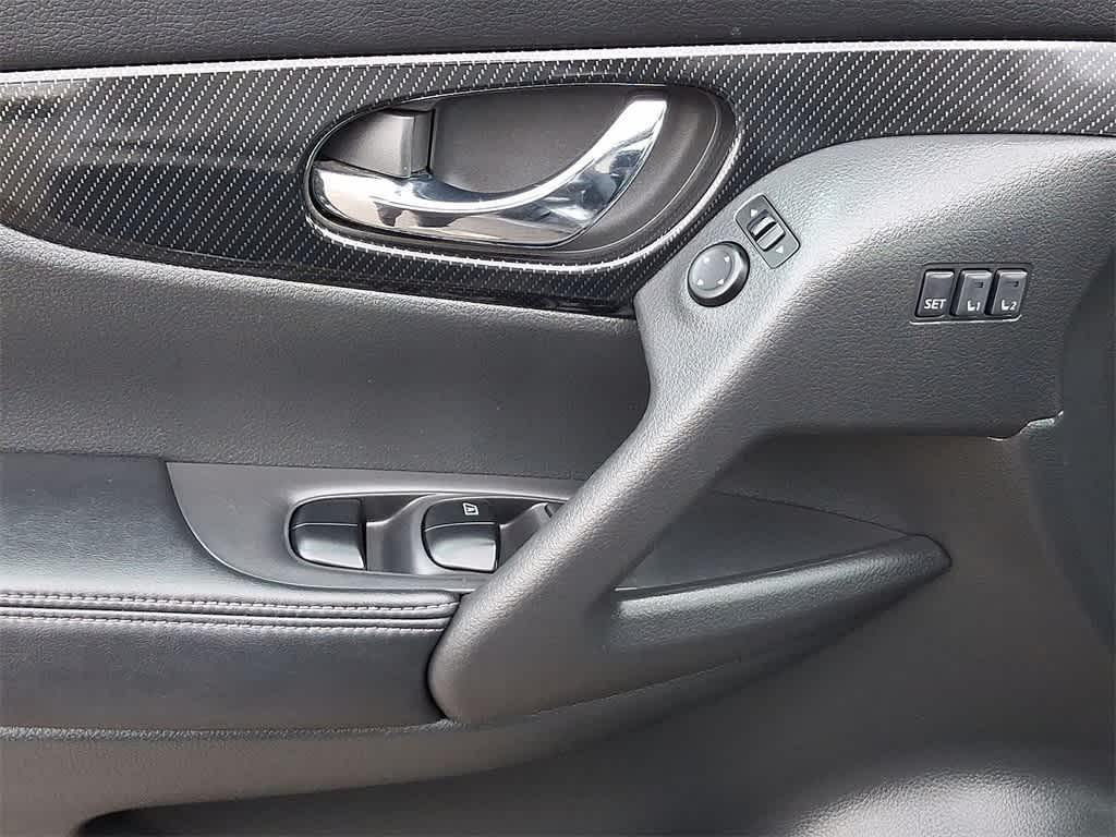 used 2017 Nissan Rogue car, priced at $10,998