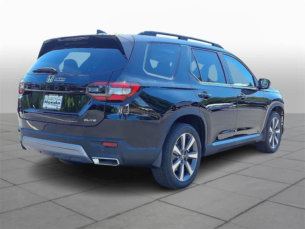 new 2025 Honda Pilot car, priced at $54,575
