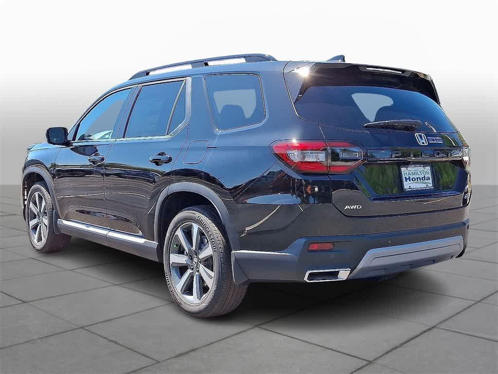 new 2025 Honda Pilot car, priced at $54,575