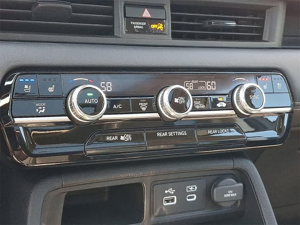 new 2025 Honda Pilot car, priced at $54,575