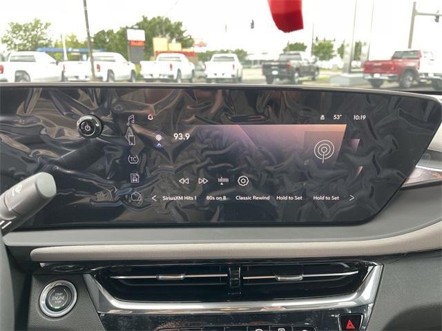 new 2025 Buick Envista car, priced at $31,010